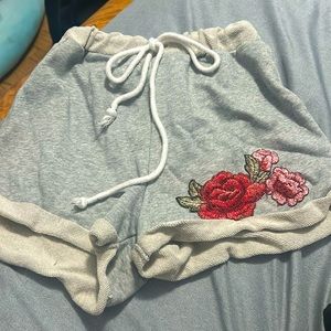 cute comfy shorts, barely worn, has red rose